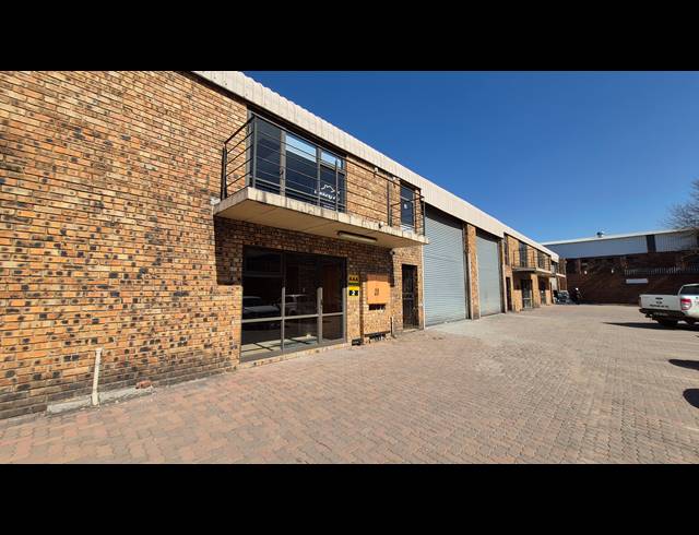 1,800M² FACTORY FOR SALE IN ANDERBOLT